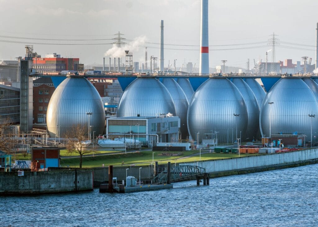 zero-energy-desalination:-can-manhat’s-floating-farms-quench-america’s-thirst?